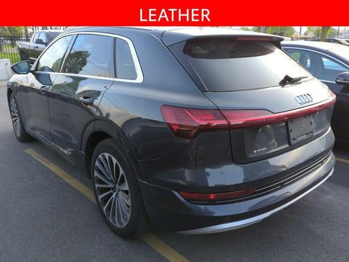 2019 Audi e-tron Premium Plus