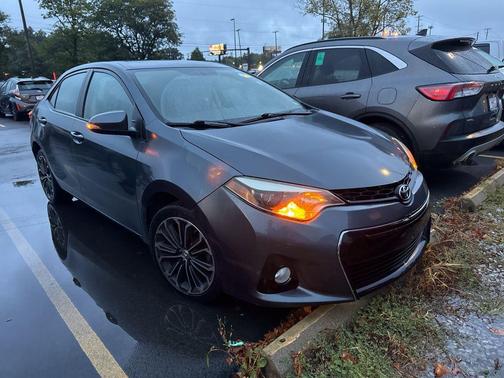 2015 Toyota Corolla S Plus