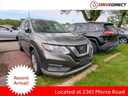Gun Metallic 2018 Nissan Rogue SV