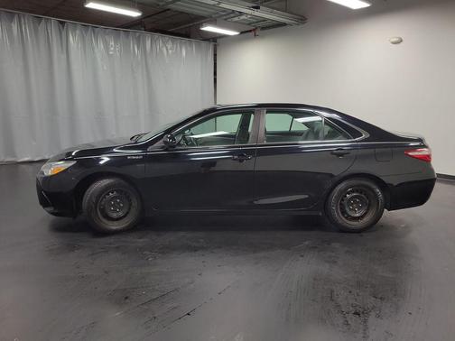 2017 Toyota Camry Hybrid LE