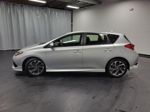 2017 Toyota Corolla iM Base