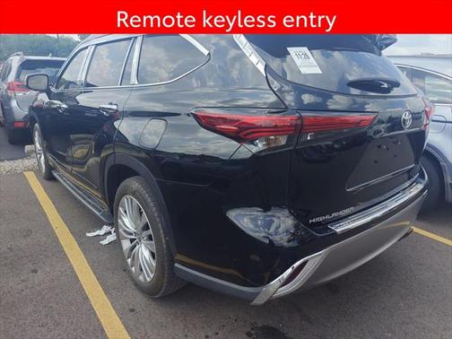 2023 Toyota Highlander Platinum