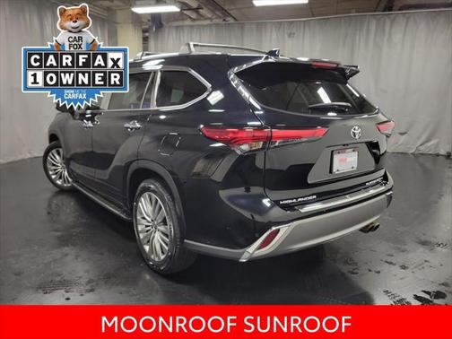 2023 Toyota Highlander Platinum