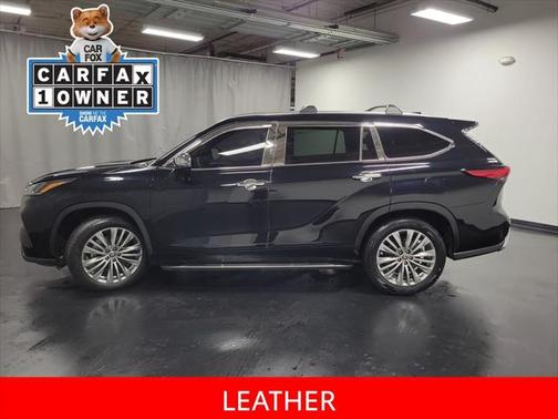 2023 Toyota Highlander Platinum