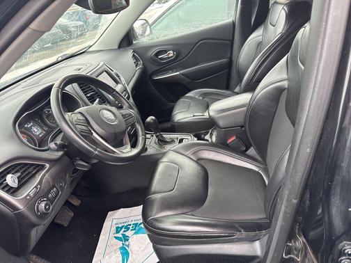 2019 Jeep Cherokee Latitude Plus