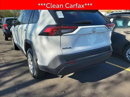2022 Toyota RAV4 LE
