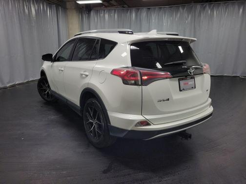 2016 Toyota RAV4 SE