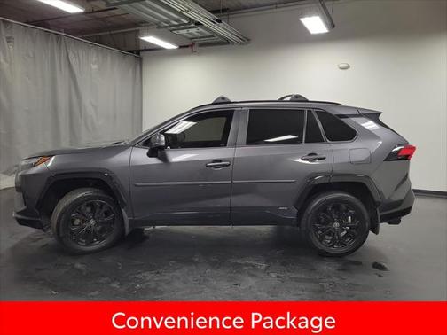 2022 Toyota RAV4 Hybrid SE