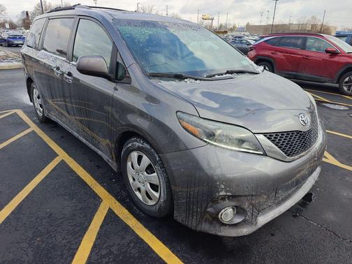 2015 Toyota Sienna SE Premium