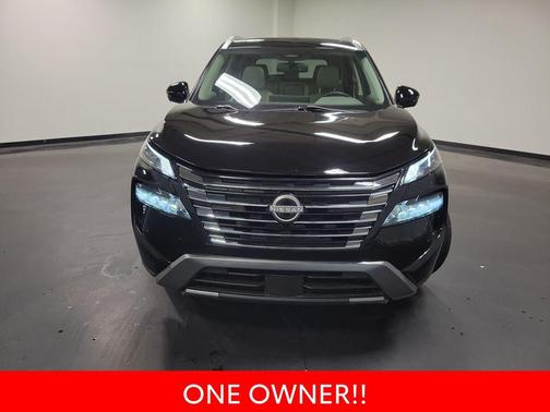 Super Black 2024 Nissan Rogue SL