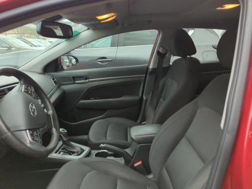 2017 Hyundai ELANTRA Value Edition