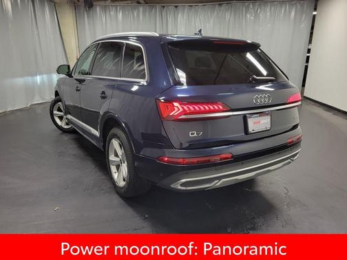 Waitomo Blue Metallic 2023 Audi Q7 45 Premium