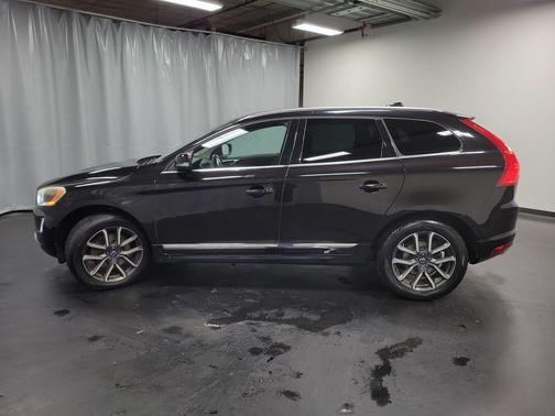 2017 Volvo XC60 T6 Dynamic