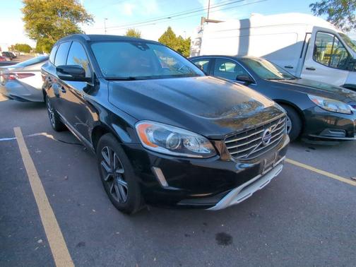 2017 Volvo XC60 T6 Dynamic