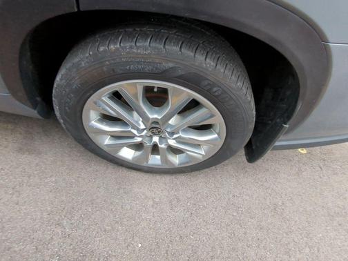 2023 Toyota Highlander Hybrid Limited