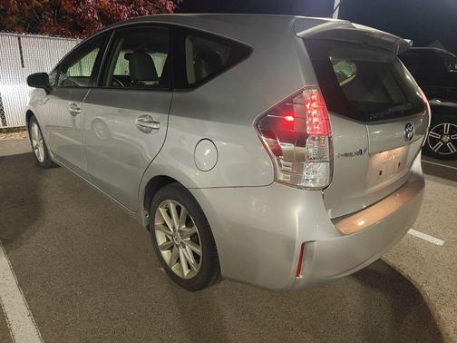 2012 Toyota Prius v Five