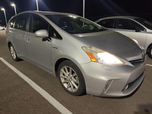 2012 Toyota Prius v Five