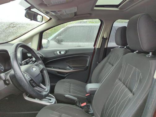 Ruby Red Metallic Tinted Clearcoat 2019 Ford EcoSport SE