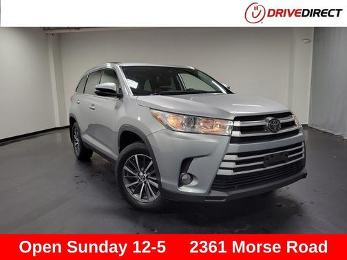 Celestial Silver Metallic 2019 Toyota Highlander XLE