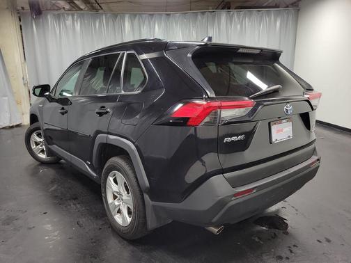 2020 Toyota RAV4 Hybrid LE