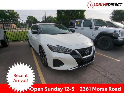 Pearl White TriCoat 2023 Nissan Maxima SL
