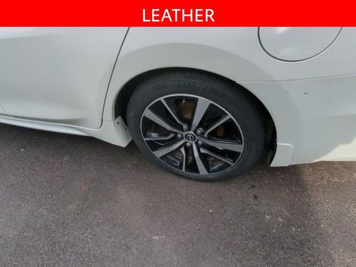 Pearl White TriCoat 2023 Nissan Maxima SL