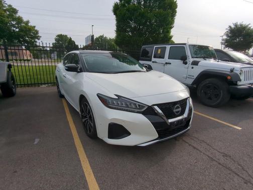 2023 Nissan Maxima SL