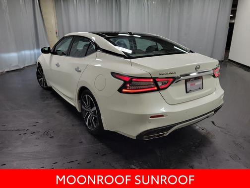 Pearl White TriCoat 2023 Nissan Maxima SL