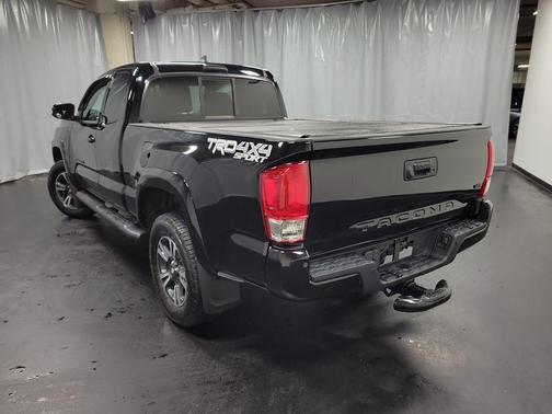 2017 Toyota Tacoma TRD Sport