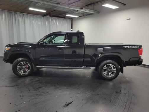 2017 Toyota Tacoma TRD Sport
