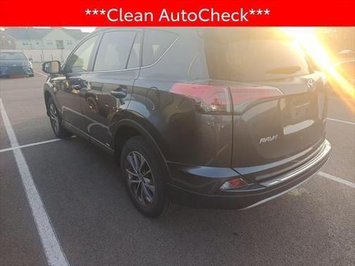 2018 Toyota RAV4 Hybrid SE