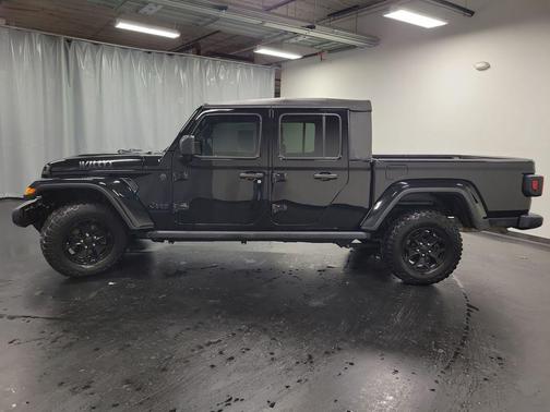 2023 Jeep Gladiator Sport