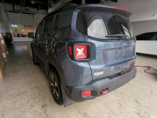 Slate Blue Pearlcoat 2021 Jeep Renegade Trailhawk