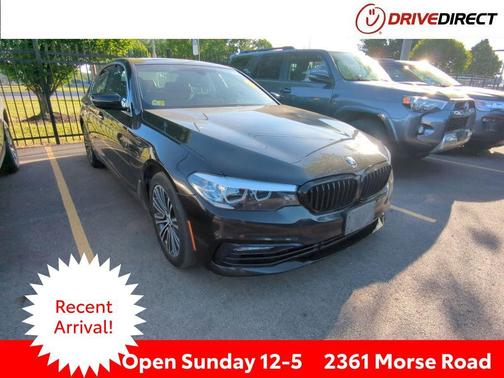 Black Sapphire Metallic 2018 BMW 540 xDrive