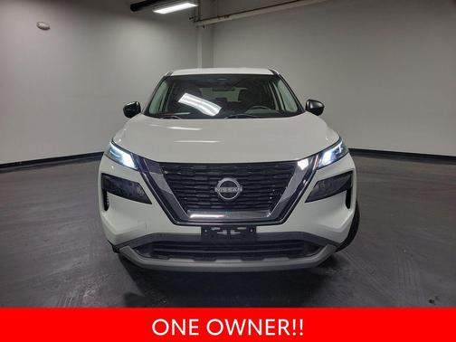 Glacier White 2022 Nissan Rogue S