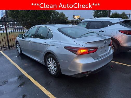 2024 Toyota Camry Hybrid LE