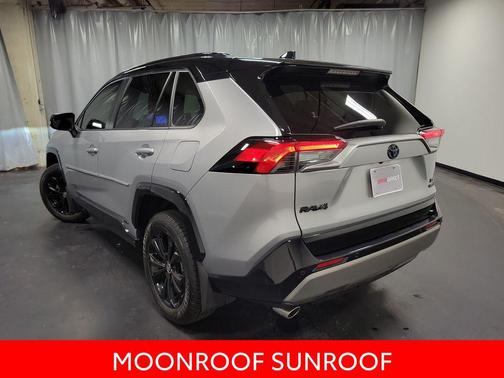 2024 Toyota RAV4 Hybrid SE