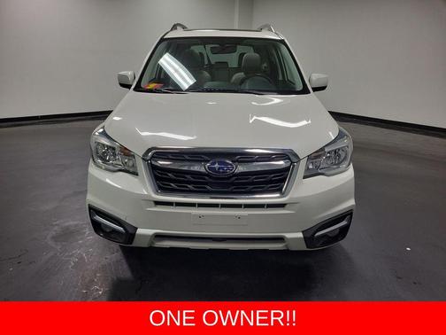 Crystal White Pearl 2018 Subaru Forester 2.5i Limited