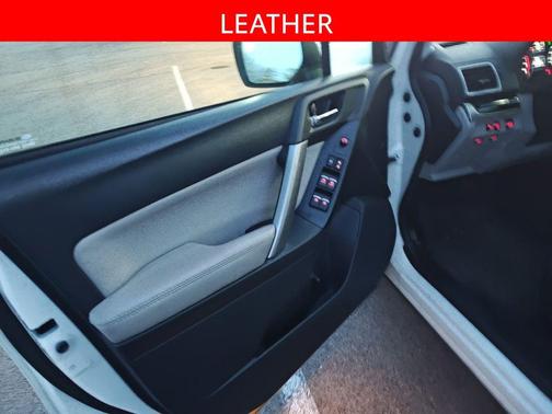 Crystal White Pearl 2018 Subaru Forester 2.5i Limited