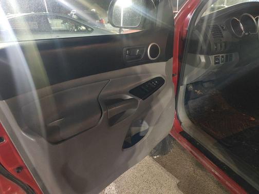 2014 Toyota Tacoma Base