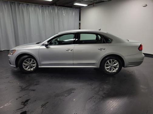 Reflex Silver Metallic 2016 Volkswagen Passat 1.8T S