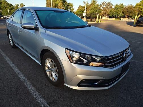 Reflex Silver Metallic 2016 Volkswagen Passat 1.8T S