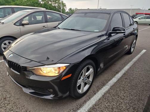Black Sapphire Metallic 2015 BMW 320 i