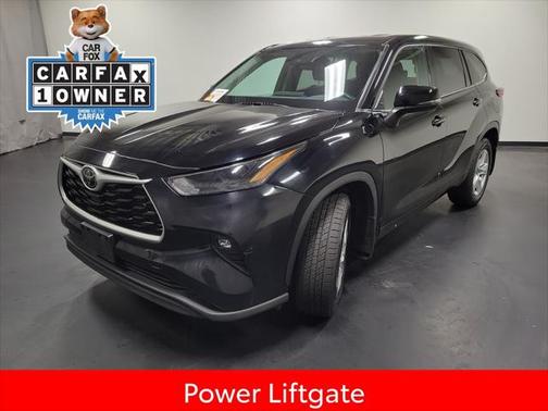 2022 Toyota Highlander LE