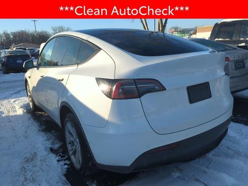 2022 Tesla Model Y Long Range Dual Motor All-Wheel Drive