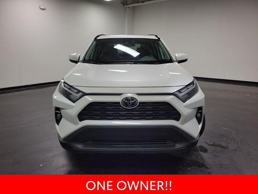 Wind Chill Pearl 2023 Toyota RAV4 XLE Premium