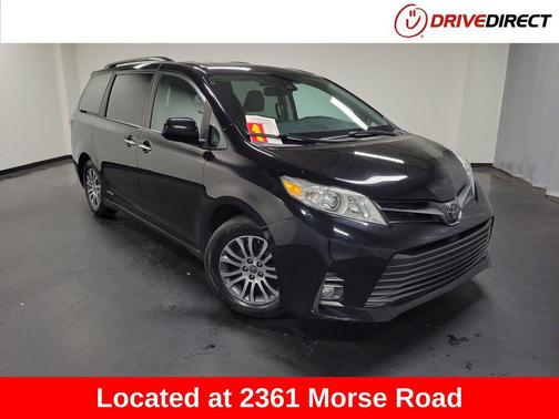 2020 Toyota Sienna XLE