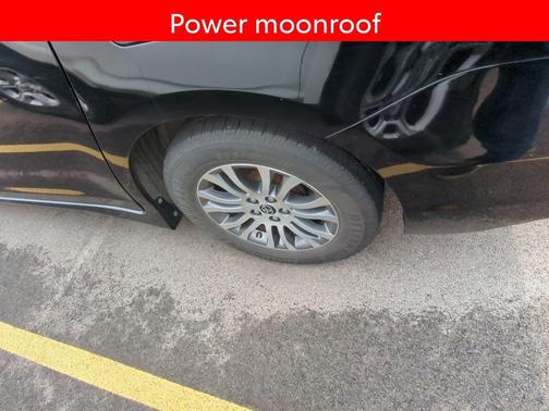 2020 Toyota Sienna XLE