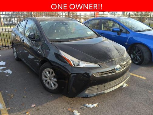 2022 Toyota Prius LE