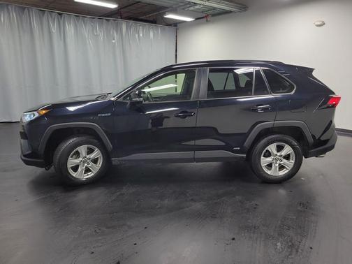 2020 Toyota RAV4 Hybrid XLE